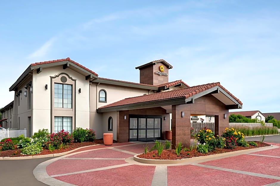 La Quinta Inn & Suites by Wyndham Columbus Airport Reynoldsburg