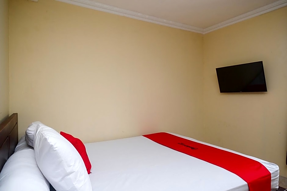 RedDoorz near Candi Ratu Boko 2