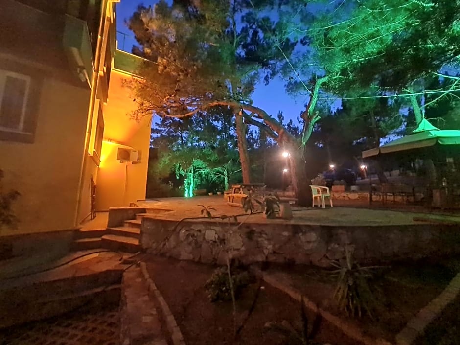 Sarı Konak Butik Otel