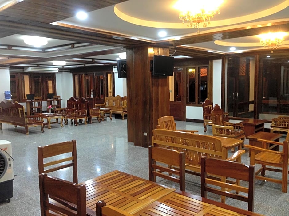 Riverfront Hotel Mukdahan