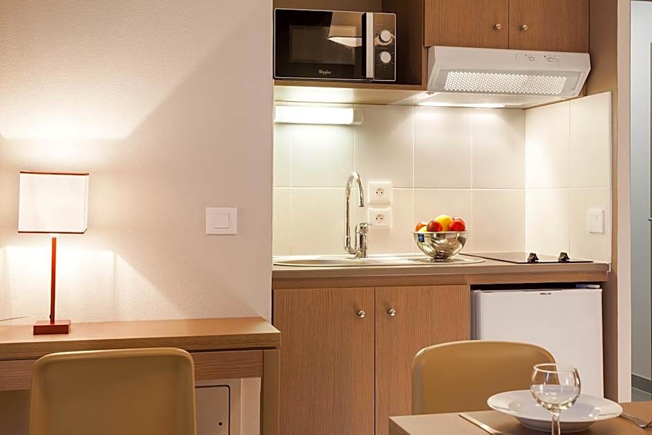 Neho Suites Porte de Geneve - Gare Annemasse