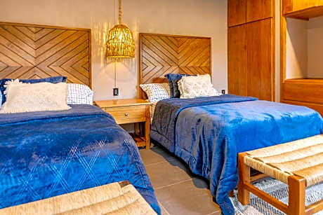 Deluxe Family Suite