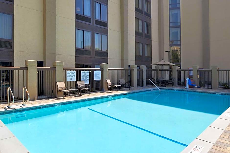 Hampton Inn By Hilton Los Angeles/West Covina