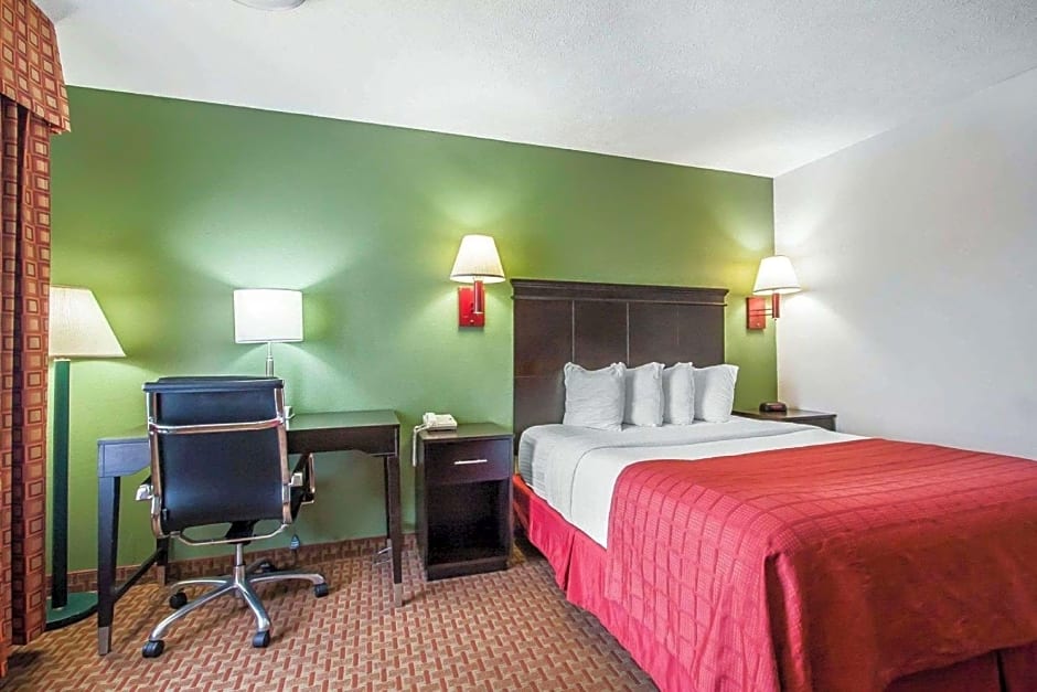 Quality Inn Savannah South