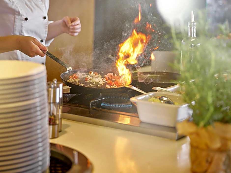 Lone Hotel by Maistra Collection