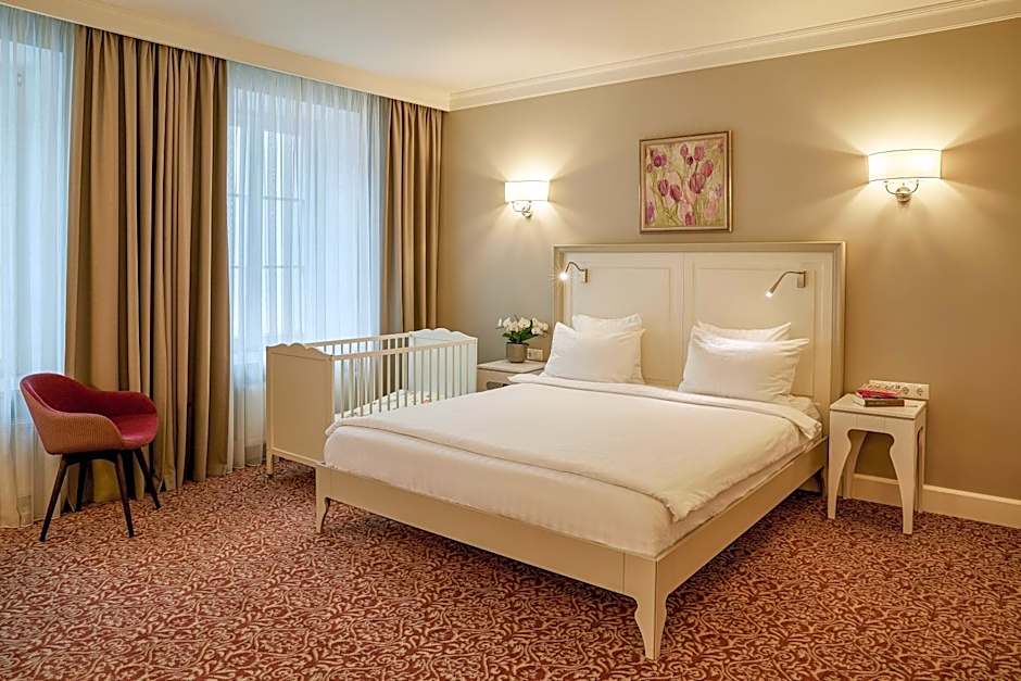 Ratonda Centrum Hotels