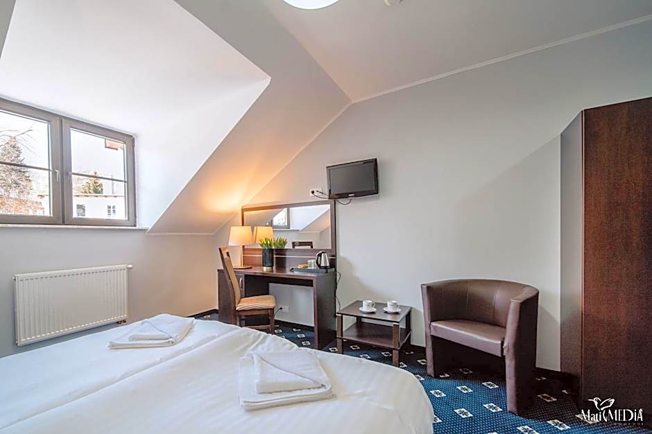 Karpacki & SPA - blisko wyciągu, Restauracja, Sala Zabaw, Bar 24h