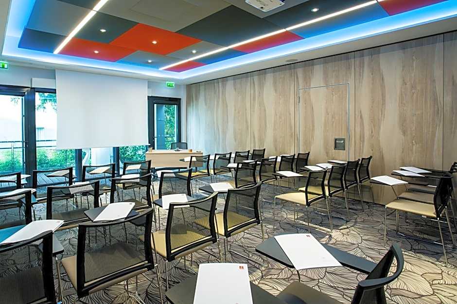 Chateau Belmont Tours by The Crest Collection