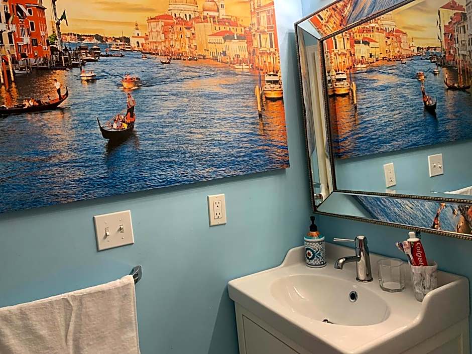 2 Bedrooms Condo in a excellent location