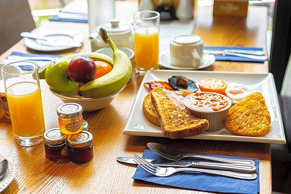 Grapes Hotel, Bar & Restaurant Snowdonia Nr Zip World