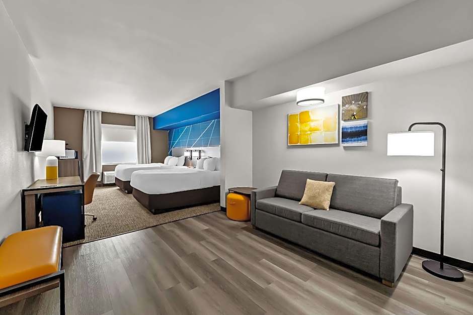 Comfort Inn & Suites Donna near I-2