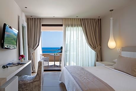 Deluxe Double Room with Sea View - Adults only 