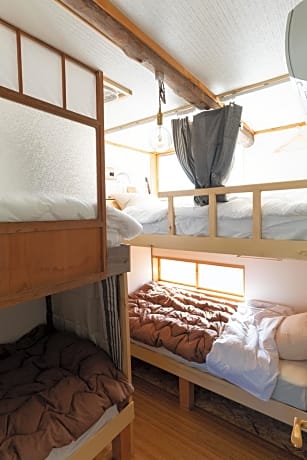 Economy Quadruple Room with Shared Bathroom