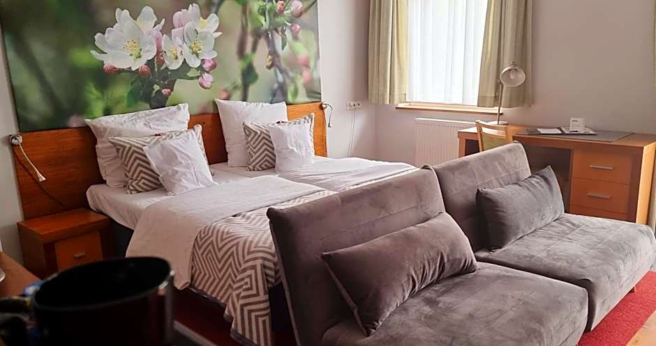 Hotel Szarlota - Kompleksowo na Kaszubach