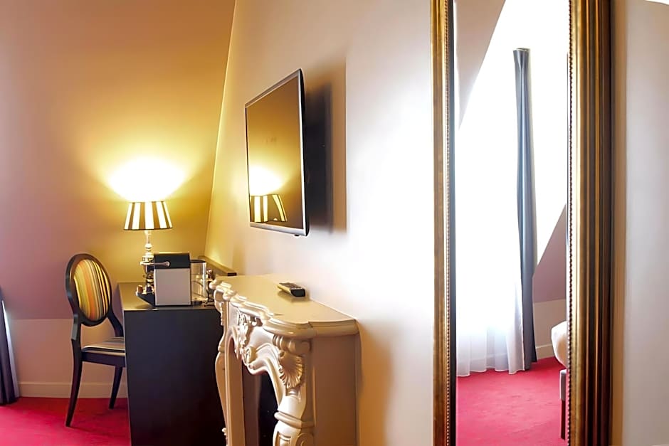 Hotel Le Montmartre Saint Pierre