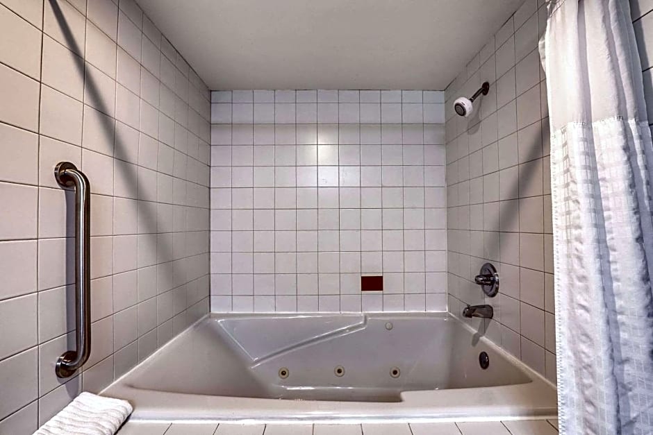 Comfort Suites Madison West - Middleton