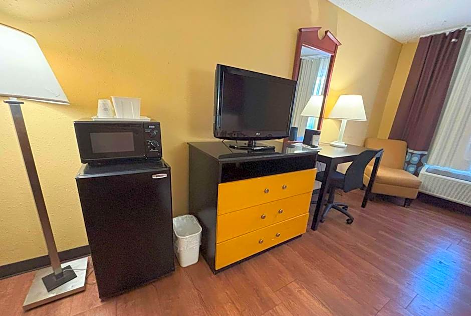 Super 8 by Wyndham O'Fallon