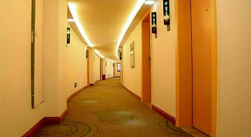 GreenTree Inn Shangrao Yueliangwan Automobile City