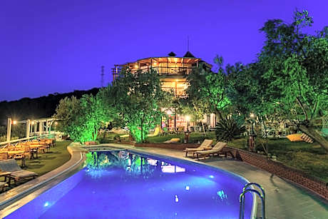 Aeneas Hotel