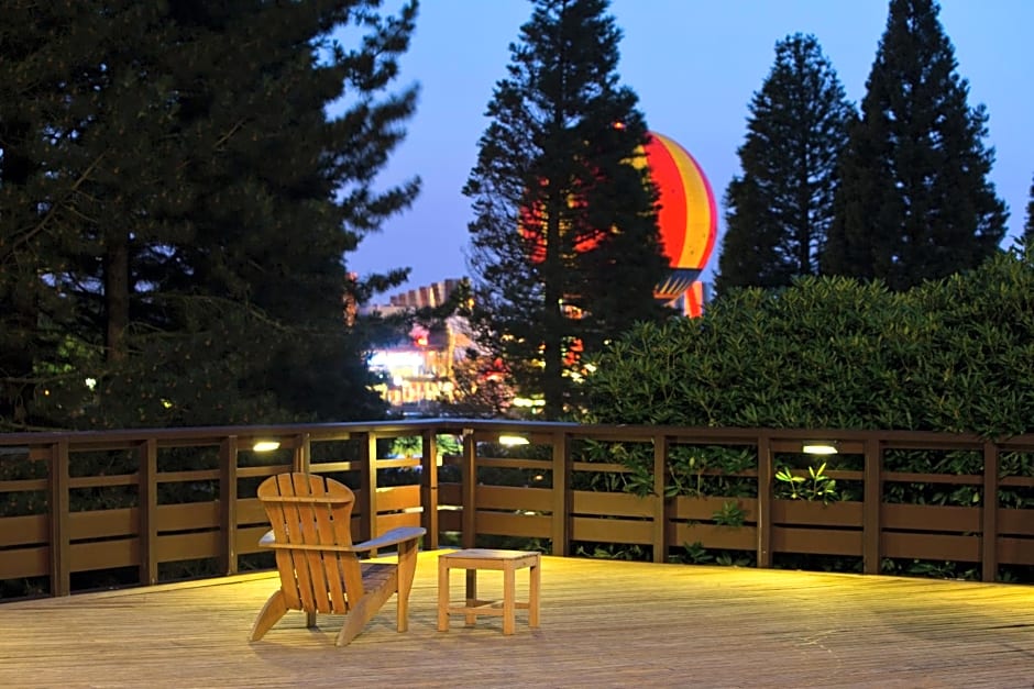 Disney's Sequoia Lodge®