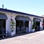 Motel Lodge