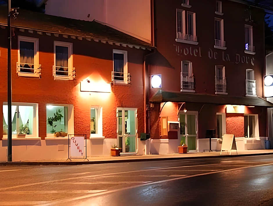 Logis Hotel Restaurant de la Dore