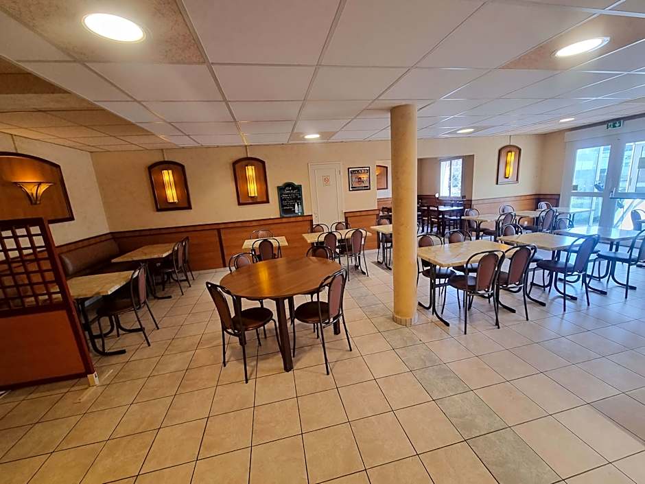 Logis Hotel Sully le Chateau