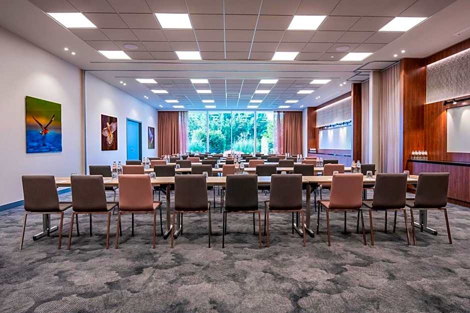 Holiday Inn Hotel Brussels Airport By IHG