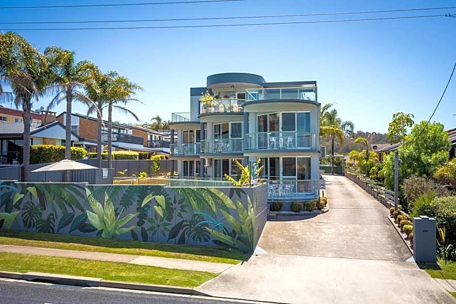 The Palms Apartments