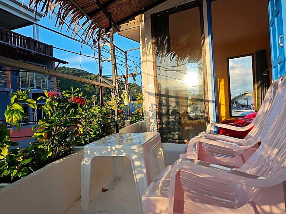 The Funky Monkey Hostel - 18 to 40 years old only