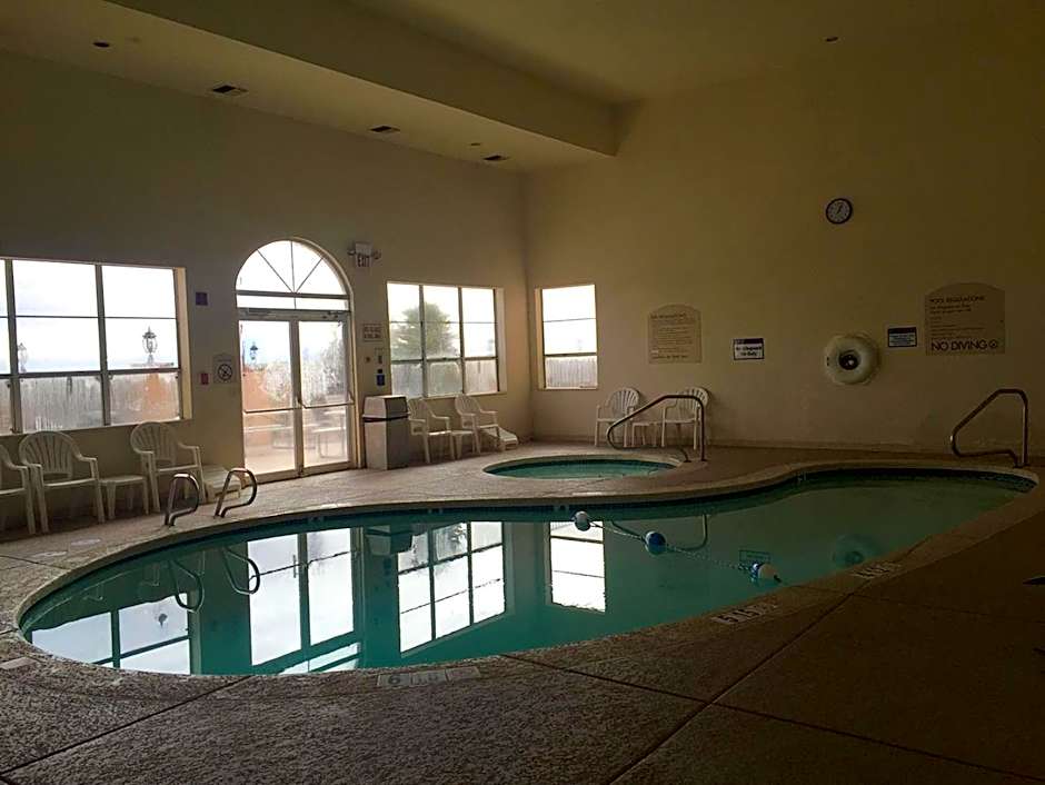 Baymont Inn & Suites by Wyndham