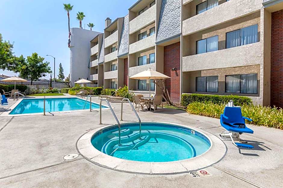 Best Western Plus West Covina Inn
