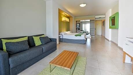 Classic Double Room with Balcony