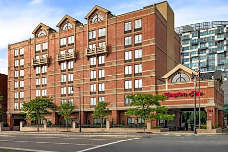 Hampton Inn By Hilton Boston/Cambridge, Ma