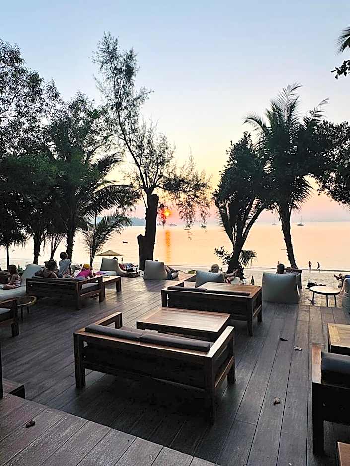 Sunny Cove Beach Resort Koh Phayam