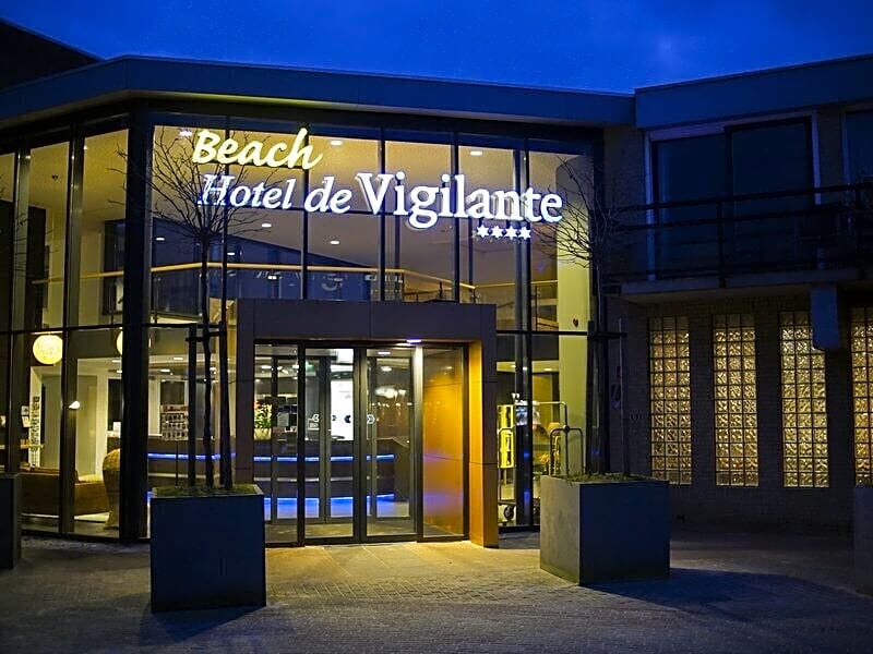 Beach Hotel de Vigilante