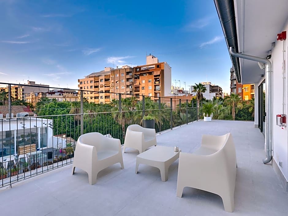 Livensa Living Studios - Valencia Viveros