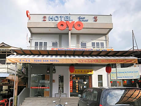 OYO 89915 EAST MOUNT HOTEL