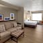 La Quinta Inn & Suites by Wyndam Knoxville West