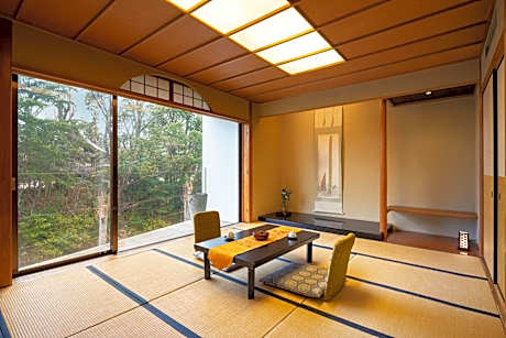 Japanese-Style Room