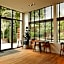 Chambre d'Amis by Alix
