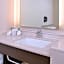 Holiday Inn Express & Suites Parkersburg East By IHG