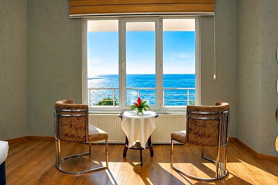 Grand Koru Hotel Beach