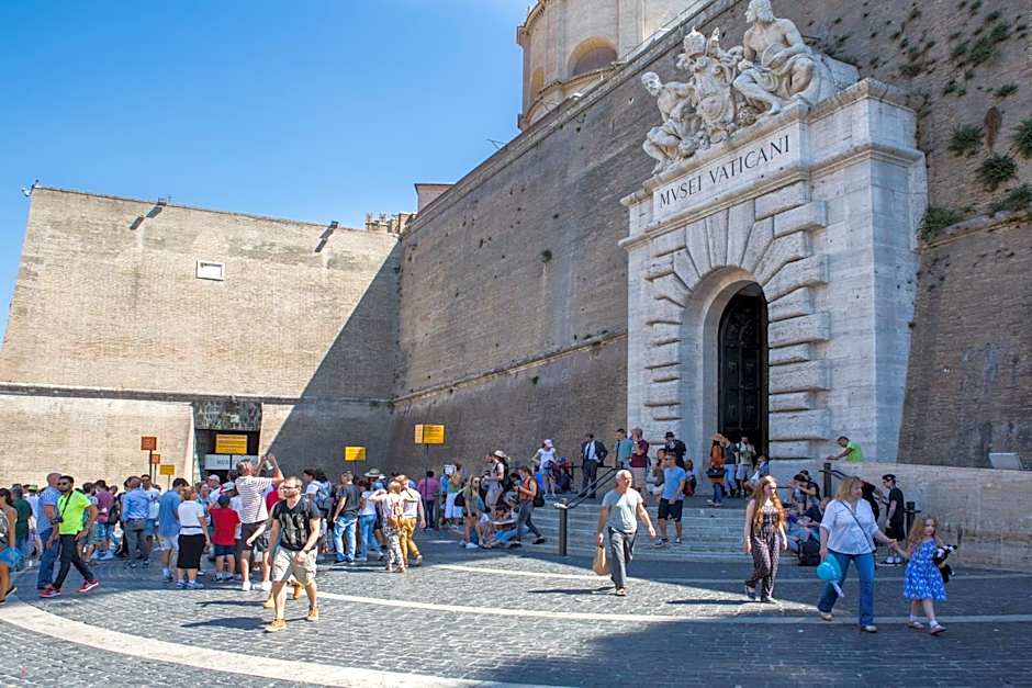 B&B Vatican's Keys