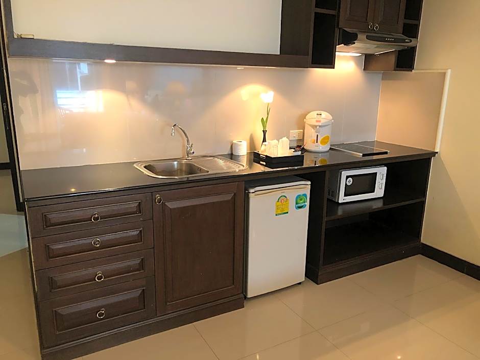 Sooksabai Jomtien Beach Hotel