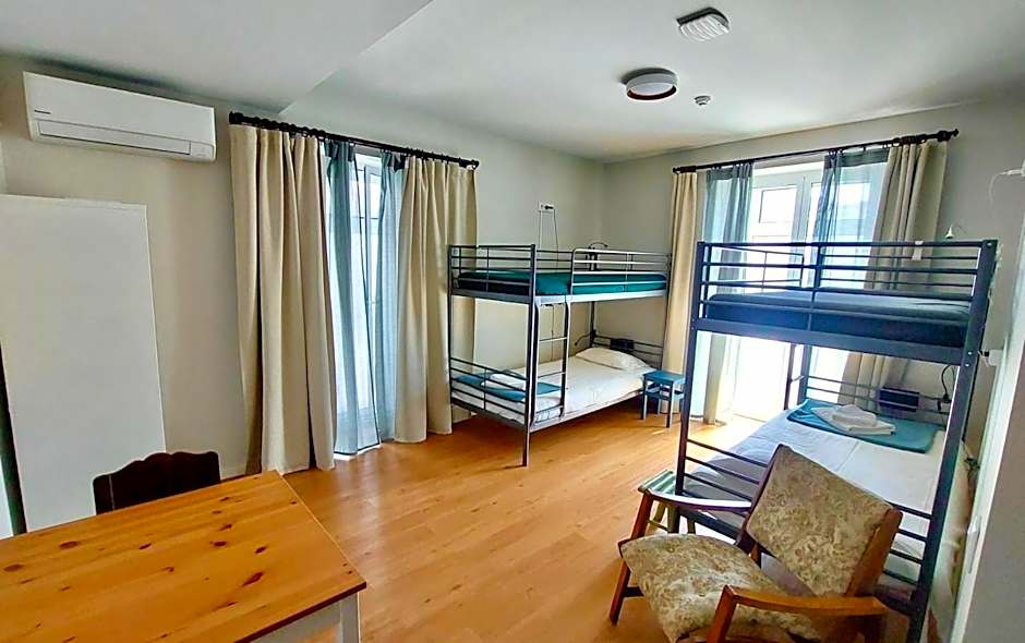 THE HOLY COW - Hostel & Suites