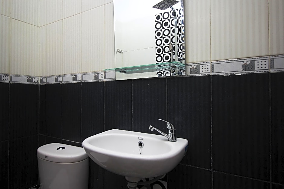 OYO 2630 Wisma Fahza Syariah