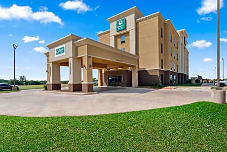 Quality Inn & Suites