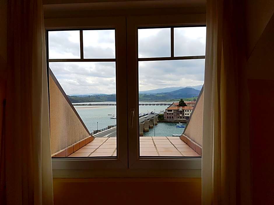 Hotel Faro de San Vicente