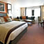 Best Western Plus Milford Hotel